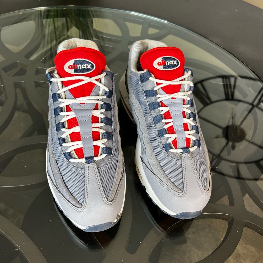 Nike Air Max 95 Cement Grey
Thunder Blue Sneakers Men's Size 9 - Picture 3 of 5
